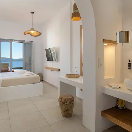 Oneiro Luxury Suites-adults Only Apartment