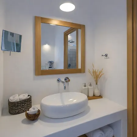 Oneiro Luxury Suites-adults Only *